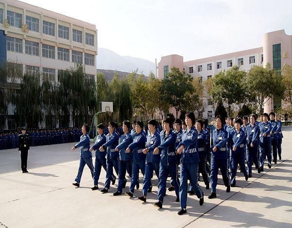 在北京市的南面有一条美丽的河流天堂河,在很久以前,这一带的生活