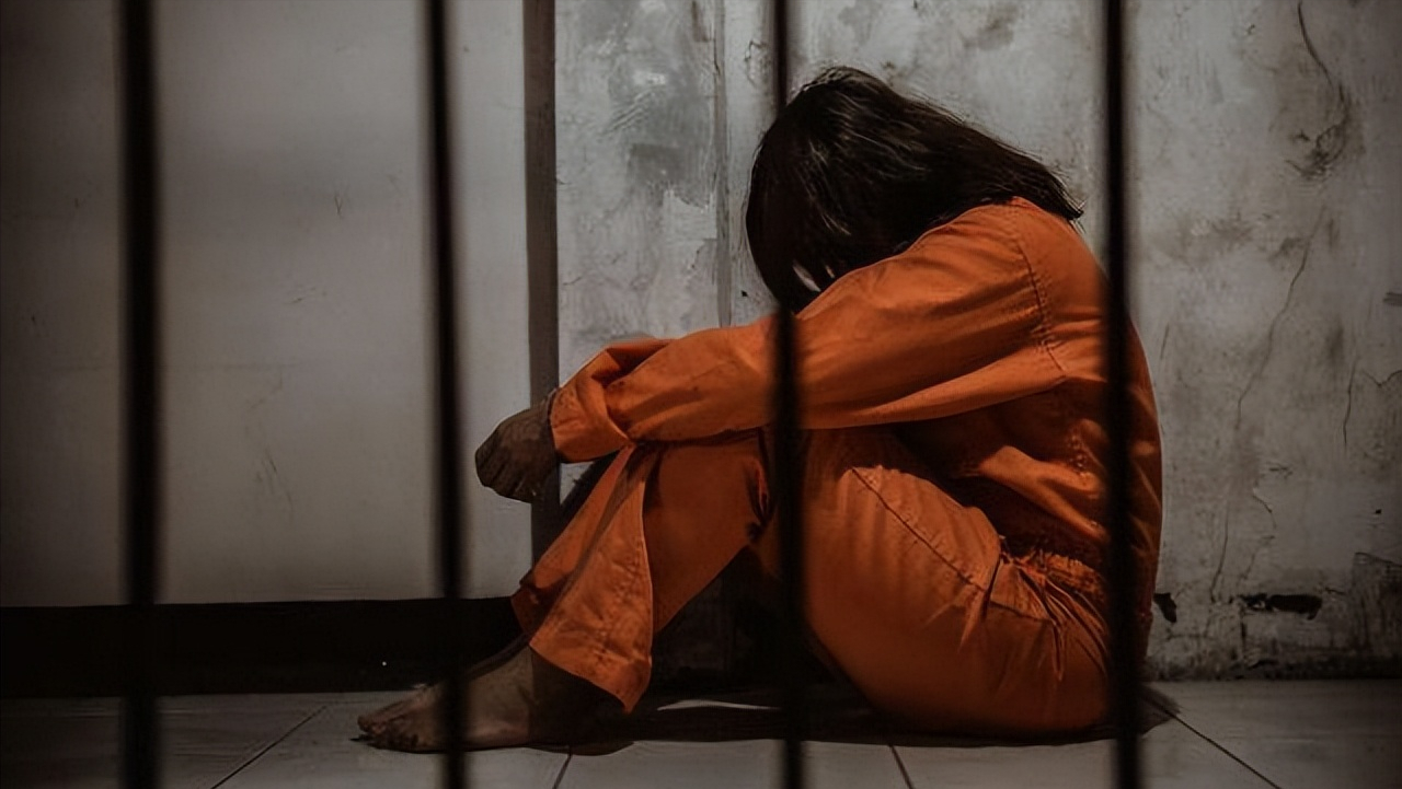 美国女子监狱乱象一根烟就能睡一次出狱后生活更加悲惨