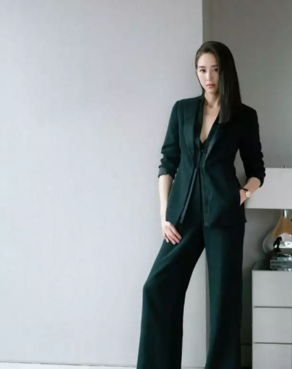 张钧甯拳击辫造型,展现健身女神魅力!