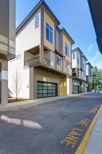 的辉瑞生物科技公司当经理多年,后来被精鼎医药parexel挖去担任高管