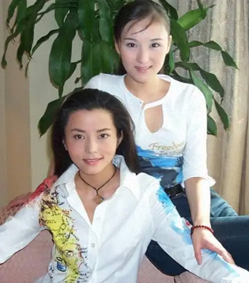 回顾李钰33岁患癌离世男友汪雨已结婚生子母亲的坚持让人泪目