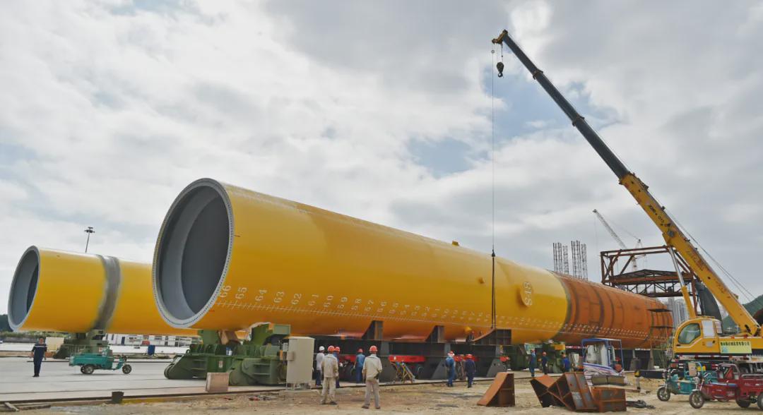 中信重工海上液压打桩锤研制成功