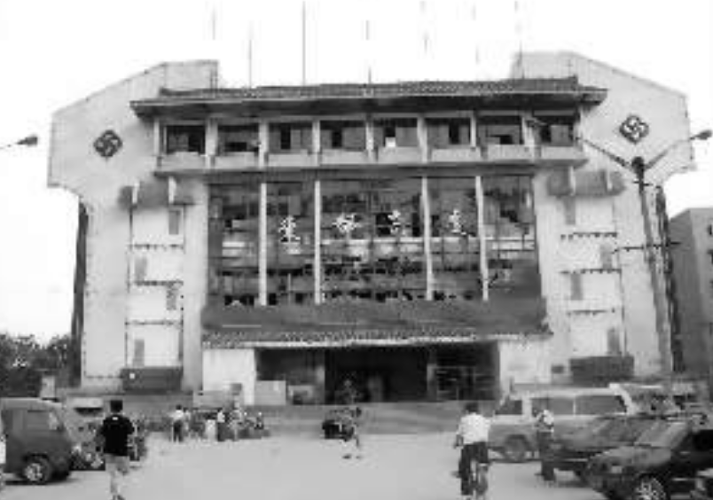 洛阳东都商厦火灾纪实:309人遇难,商场领导不及时报警就跑