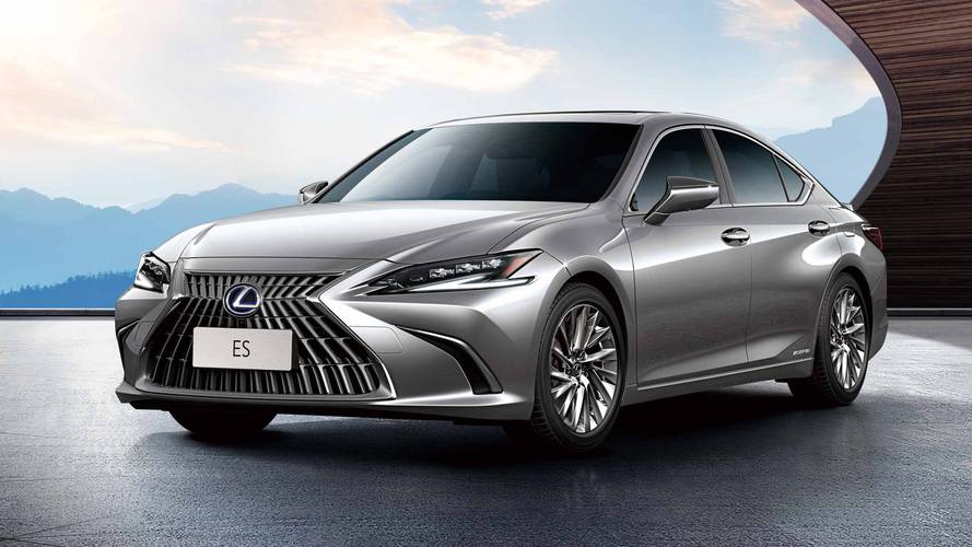 29万提了低配版雷克萨斯es200,开了560公里,车主一肚子话要说