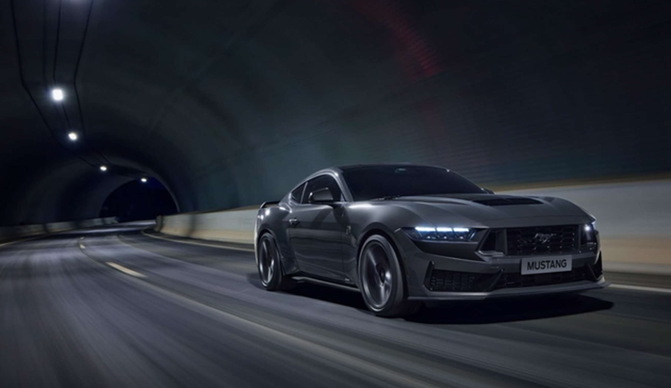 福特汽车发布了全新mustang dark horse,这是mustang家族首个全新命名