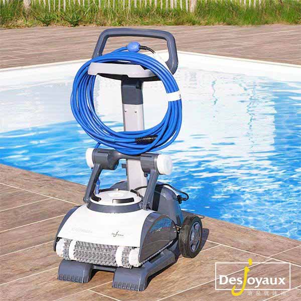 家用游泳池可以配哪些设备一起来看看