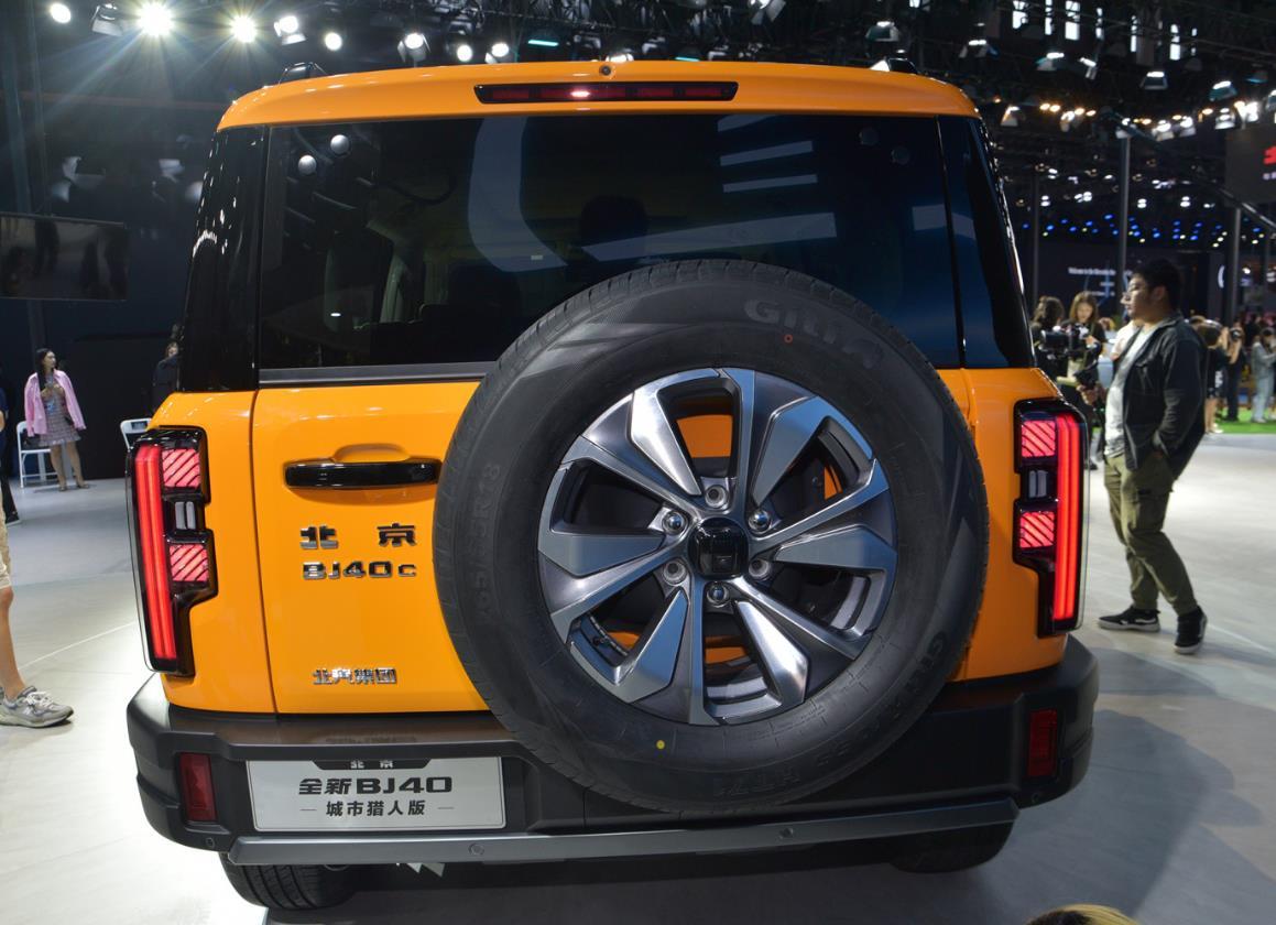 2024款"北京bj40"于今日运往全国,配无框车门,内饰彻底开窍了