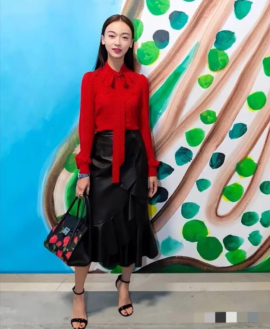 手短没腰,身材五五分?这些女星,看脸绝美,一看全身,悲剧了