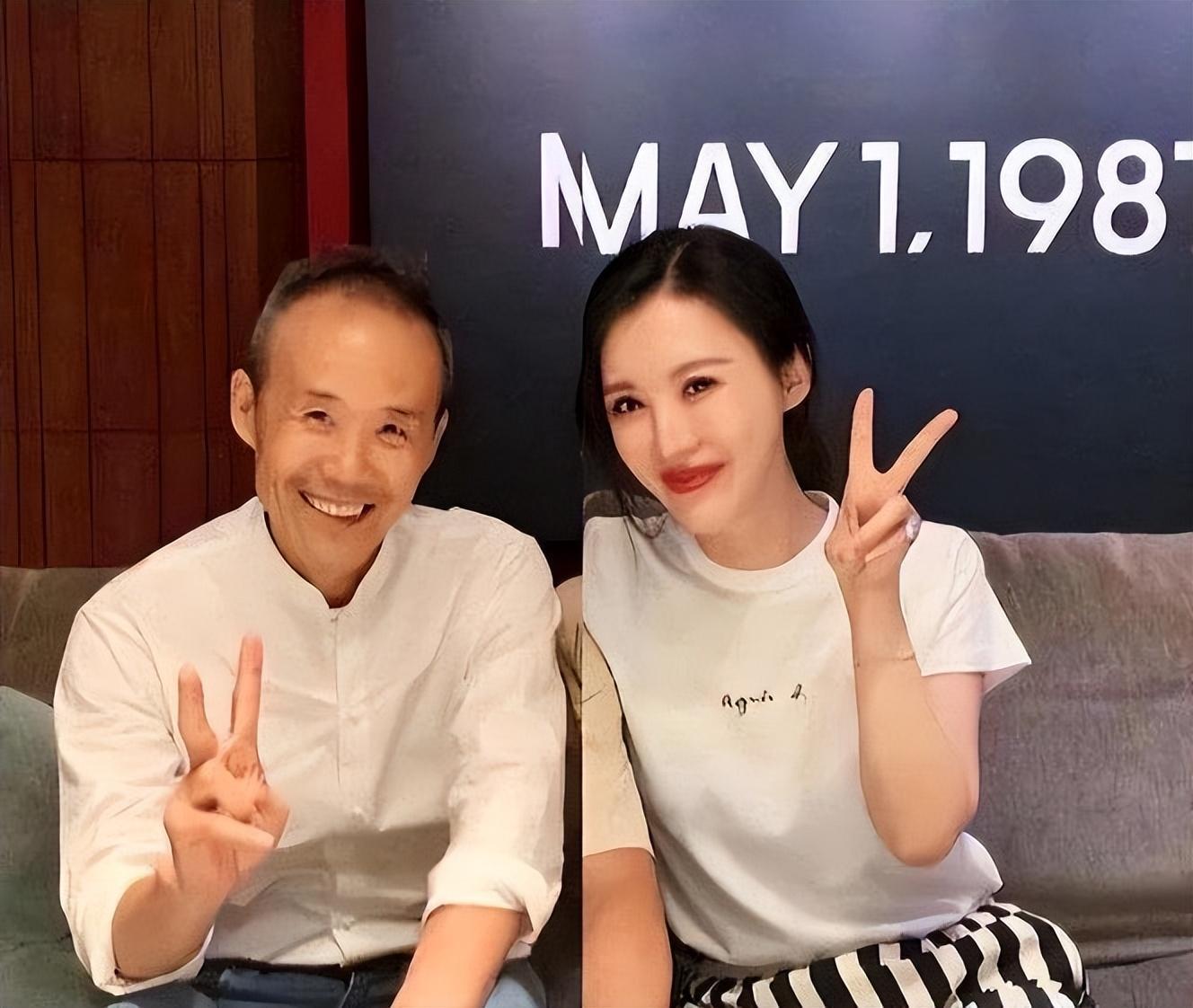 田朴珺一个不入流的小明星凭什么能挤走王江穗成功嫁给王石