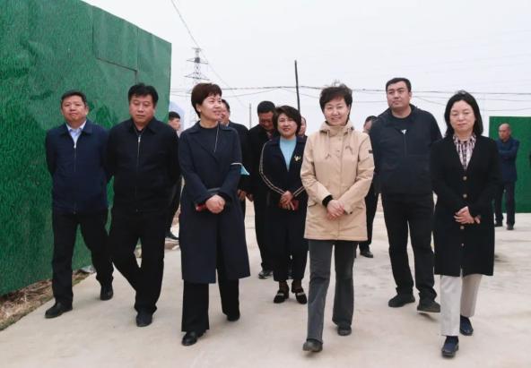 韩朝红到一线现场调度"七个落实突破年"暨旅发大会筹备工作