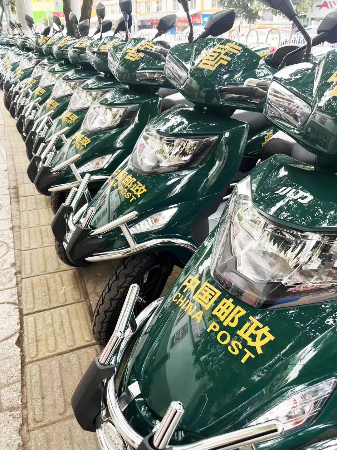喜讯!小刀电动车"中国邮政专用车"正式发车