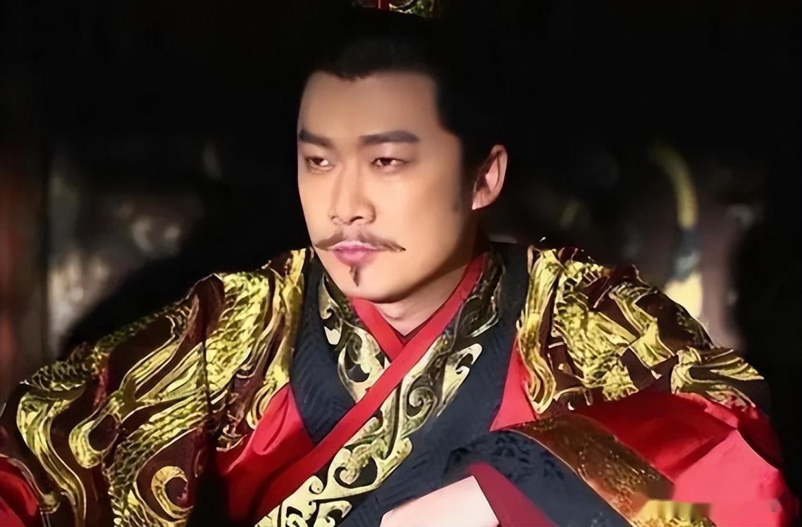 他以反派形象走红,却是个宠妻狂魔?这位演员事业家庭同样成功!