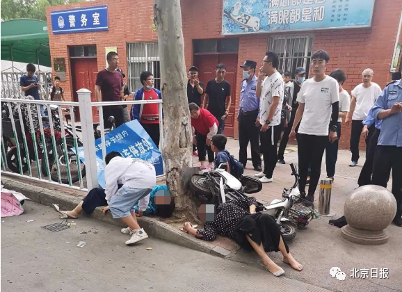 推荐车祸现场5人倒在血泊中，身怀六甲的她冲了上去……你救人的样子真美！