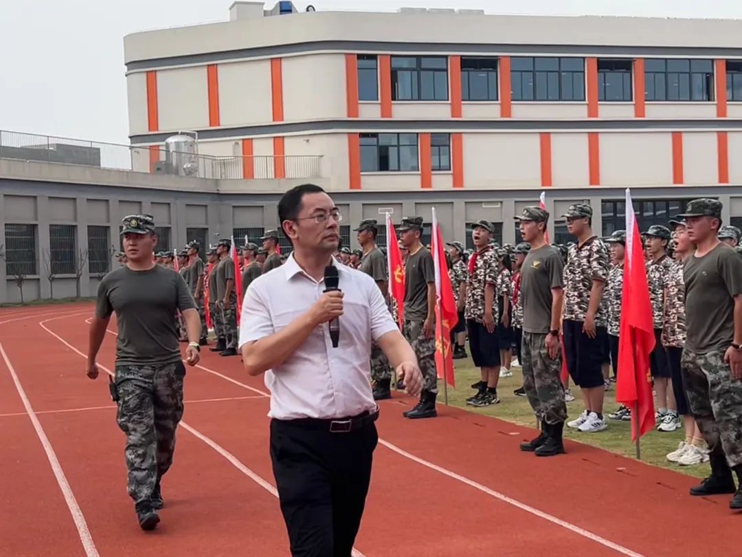 南京市旭东中学:超燃国防教育阶段展示,揭开学年新篇章!