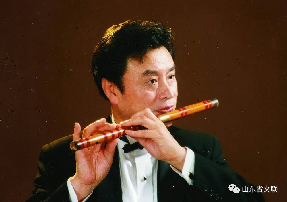 "泰山文艺奖"艺术突出贡献奖获奖者曲祥