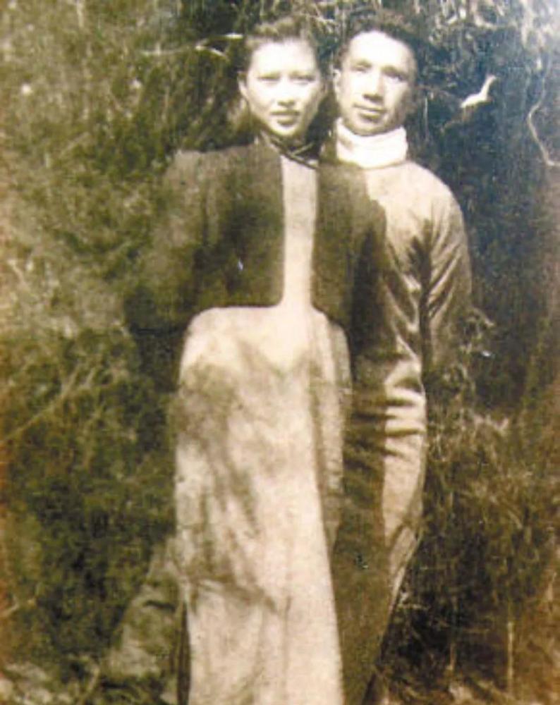 楚青:妙龄从军,令粟裕一见钟情,苦求3年方得,93岁去世