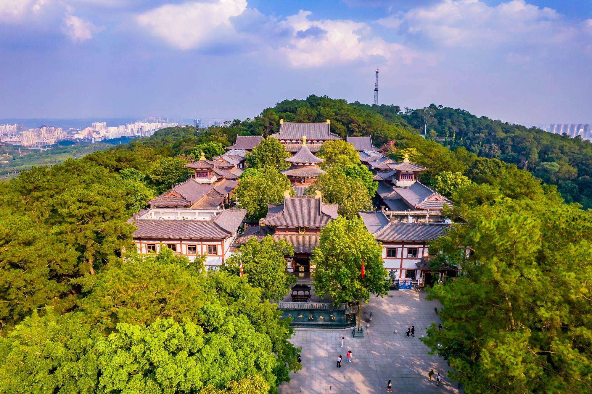 广西南宁青秀山,一处藏在闹市中的五a景区,一年四季风景美如画