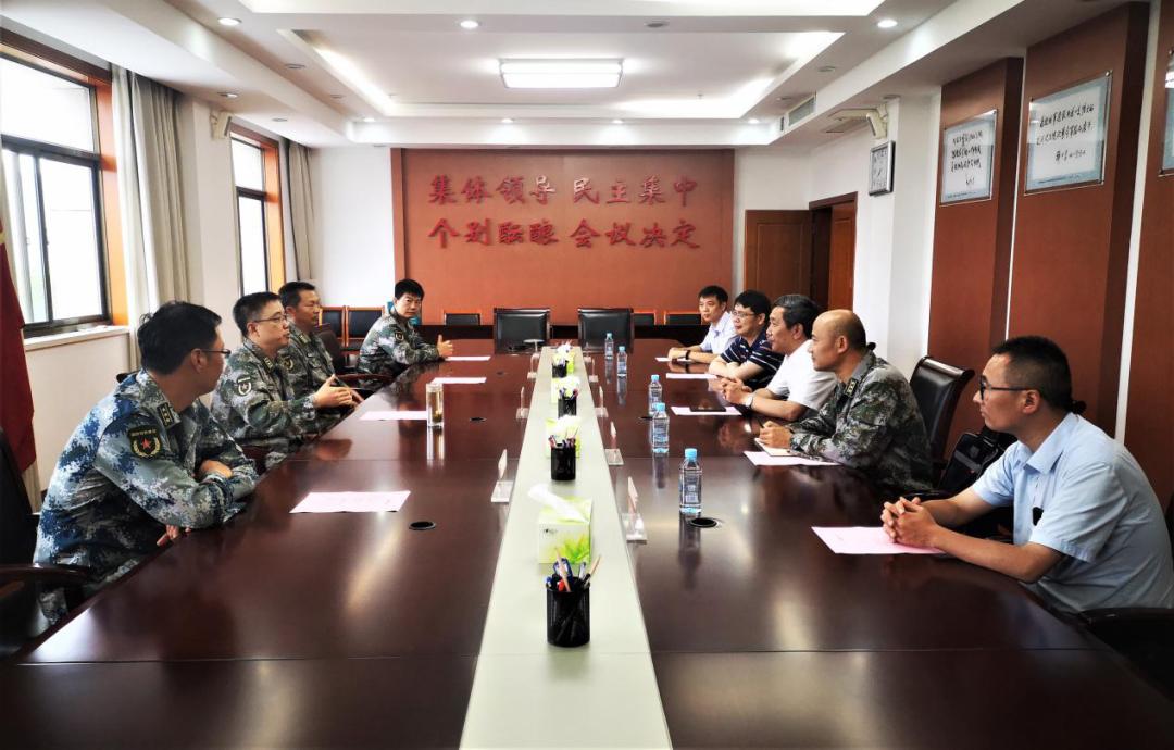 王华率队赴安庆军分区等地开展"八一"慰问活动