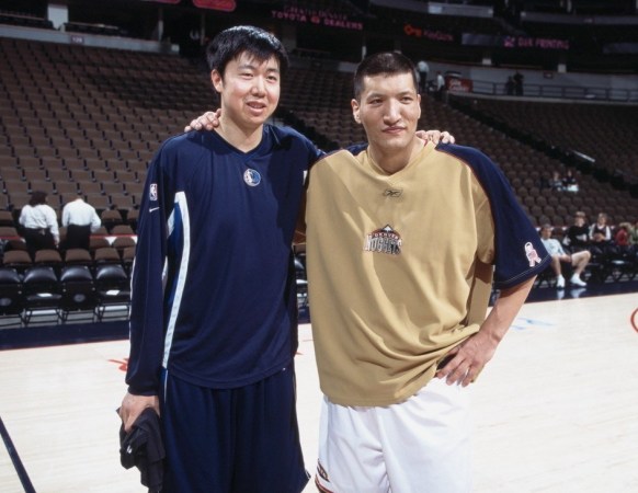 nba生涯薪水:巴特尔115万,王治郅520万,那姚明呢?离谱