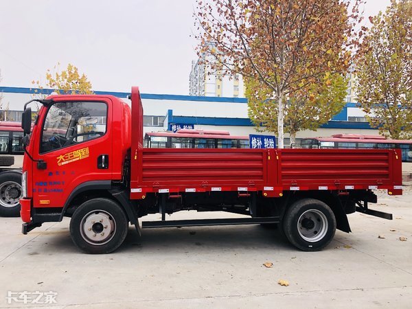 最强4米2轻卡挂黄牌,车货总重12吨,无惧超限检查