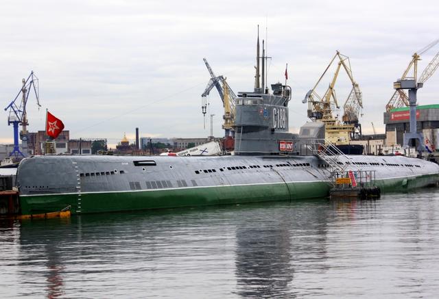 影响当今核潜艇设计思想,二战德国最后的救命稻草-xxi型潜艇