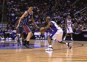 晃倒姚明,让广东男篮球迷恨得牙痒,马布里如何从nba弃子变英雄