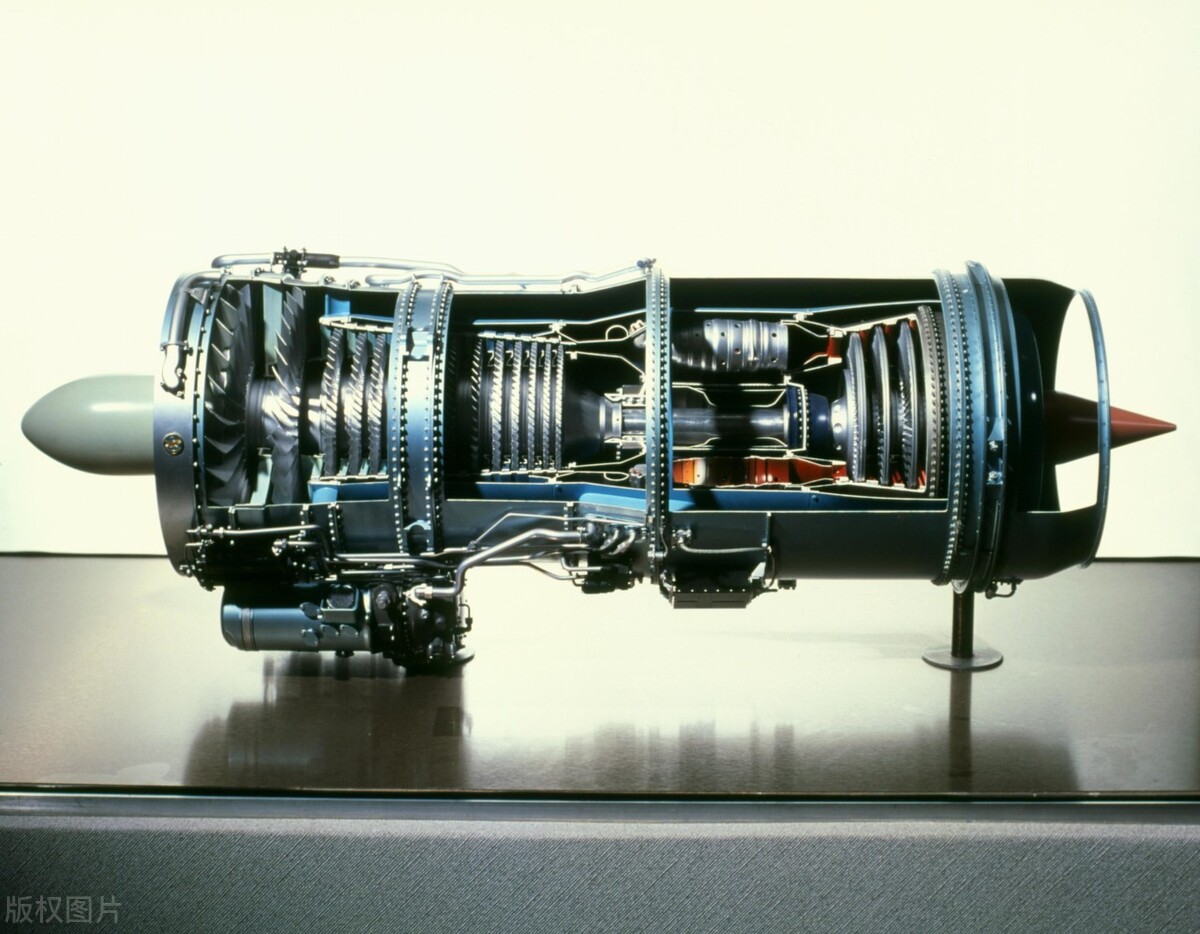 太行涡扇15发动机图片