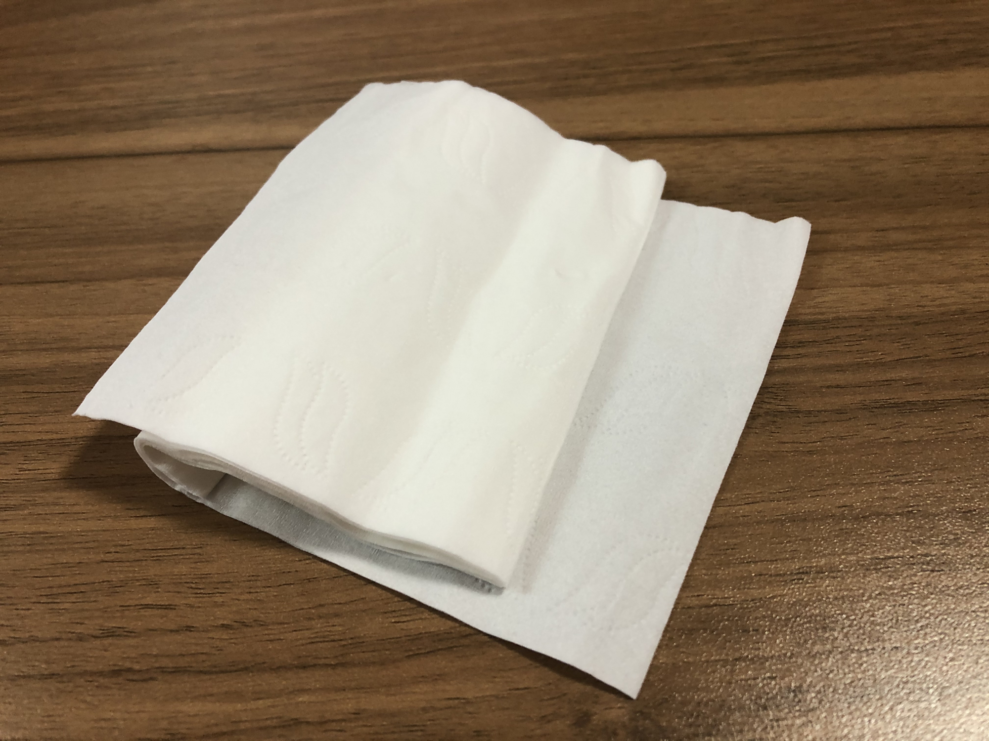 消毒纸巾真的可以杀菌吗?别犯傻了,纸巾的好处,没有那么厉害