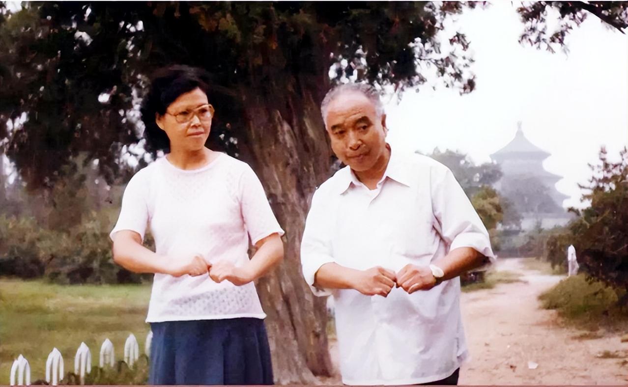 "老旦状元"赵葆秀:借房结婚也幸福,丈夫陪她抗癌15年