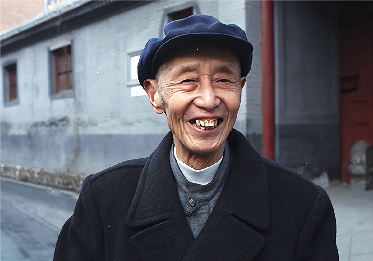 臧克家:高考数学白卷,作文仅写28个字,院长:我要了,直接录取