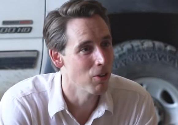 热点|美政客又借NBA碰瓷！给肖华写信，称NBA是向中国“磕头”