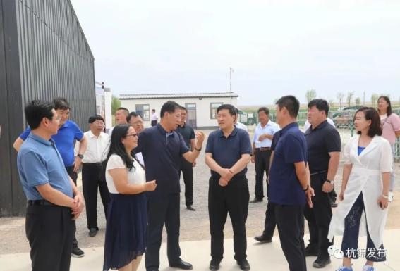 牛俊雁深入杭锦旗调研脱贫攻坚工作!