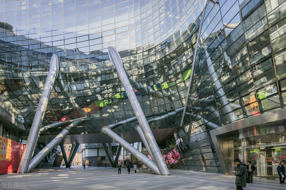 济南恒隆广场自称日均客流量十几万?卫生间和停车场让人印象最深