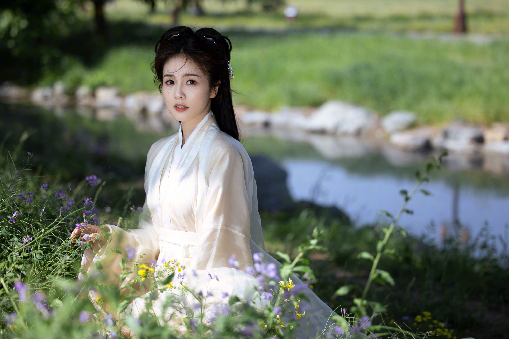 白鹿新剧《白月梵星》阵容确定,男主花落敖瑞鹏,看清导演追定了