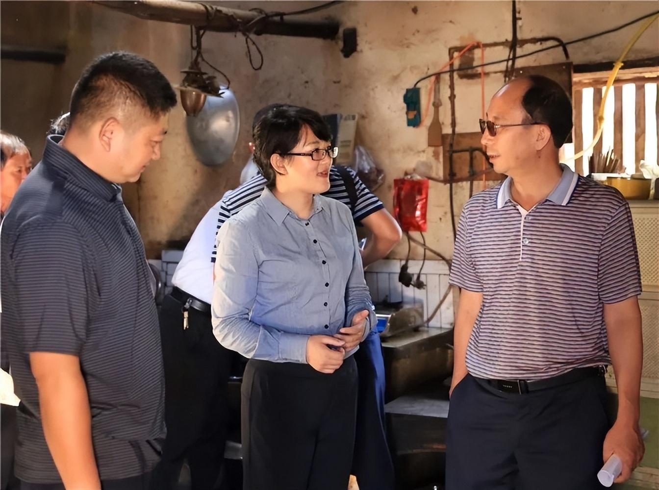 根据云南省纪委监委的披露,庞新秀涉嫌多项严重违纪违法行为,包括插手