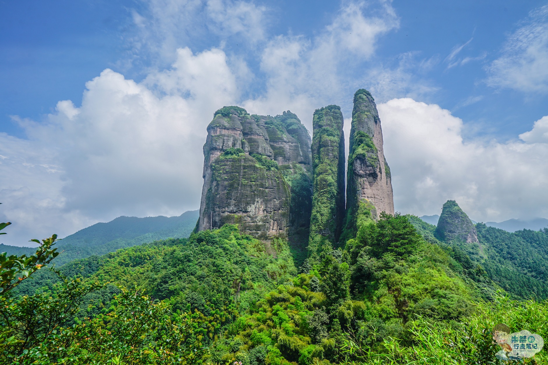 浙江唯一的世界自然遗产,因丹霞地貌为世人熟知,景致不输黄山