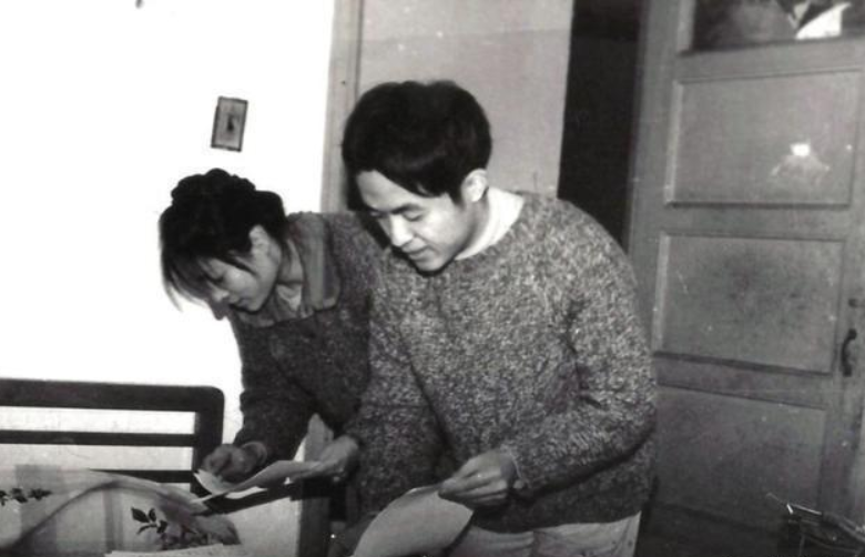 顾城和谢烨:曾经相约白头,最后相爱相杀,圣母也救不了偏执狂