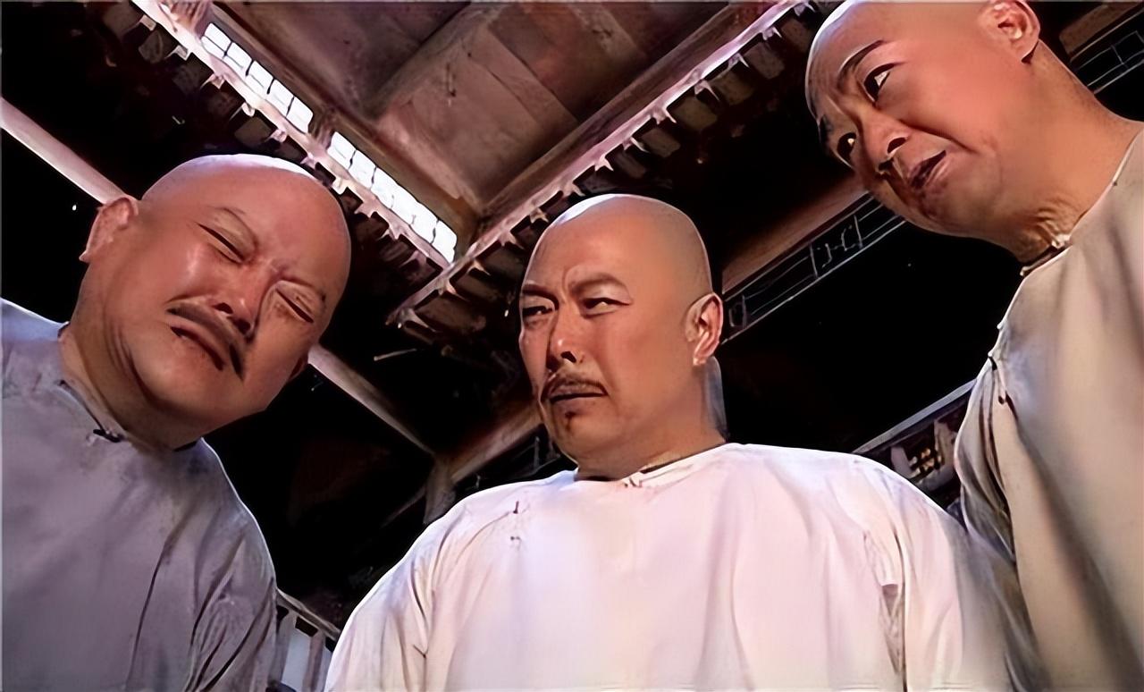 乾隆给纪晓岚一张白纸让他宣读纪晓岚一张口乾隆瞬间龙颜大悦