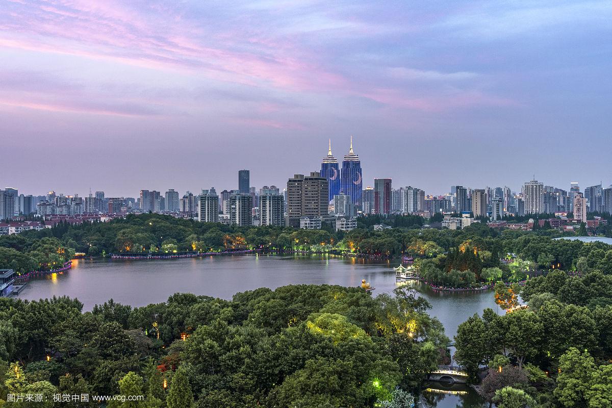 上海长风公园:一座自然与人文交融的美丽绿洲