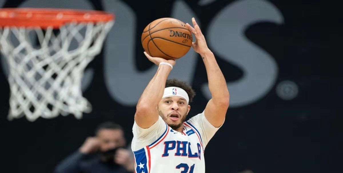 单场30分18板,拒绝爆冷!2年2000万美金,恩比德也有了带刀侍卫