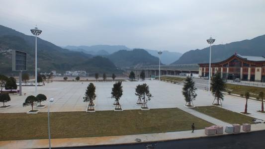 贵广高速铁路的一个火车站——三都县站