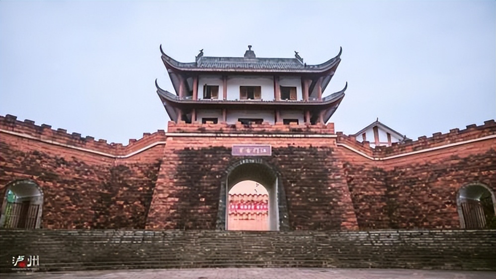 一分钟带你游遍泸州市:中国酒城的辉煌与魅力