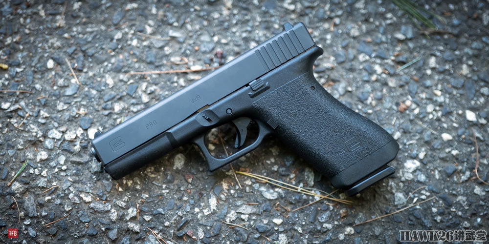 一切的起点:格洛克复刻第一代p80手枪 体验经典设计的历史原貌