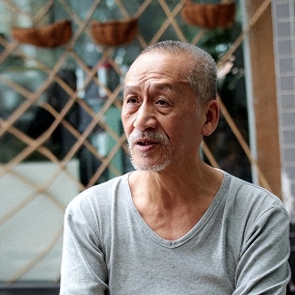 的地方,招人的门槛很高,她第一次面试的时候,老板陈凯因为她长相不佳