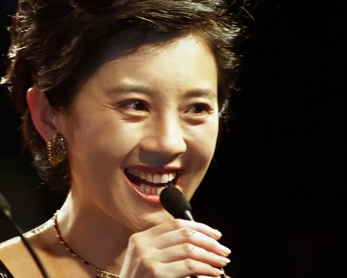 许戈辉:富豪为娶她离开前妻,婚后与丈夫的前妻成为好闺蜜