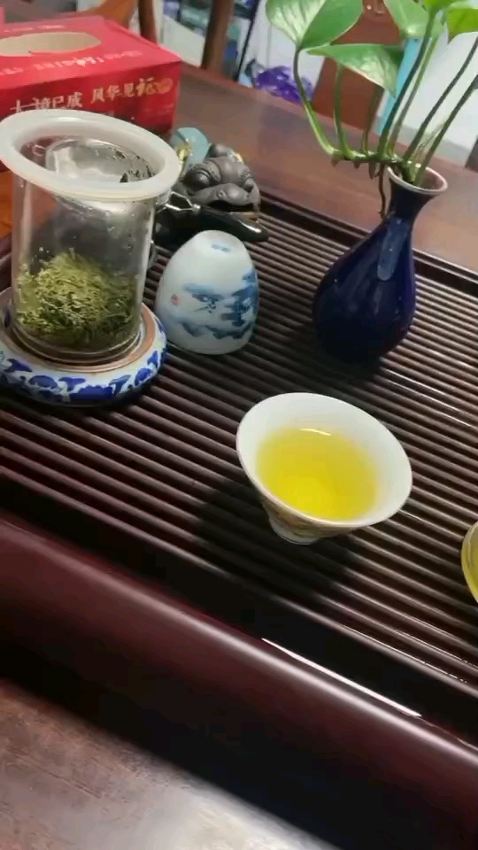 我也想一个人去喝的茶