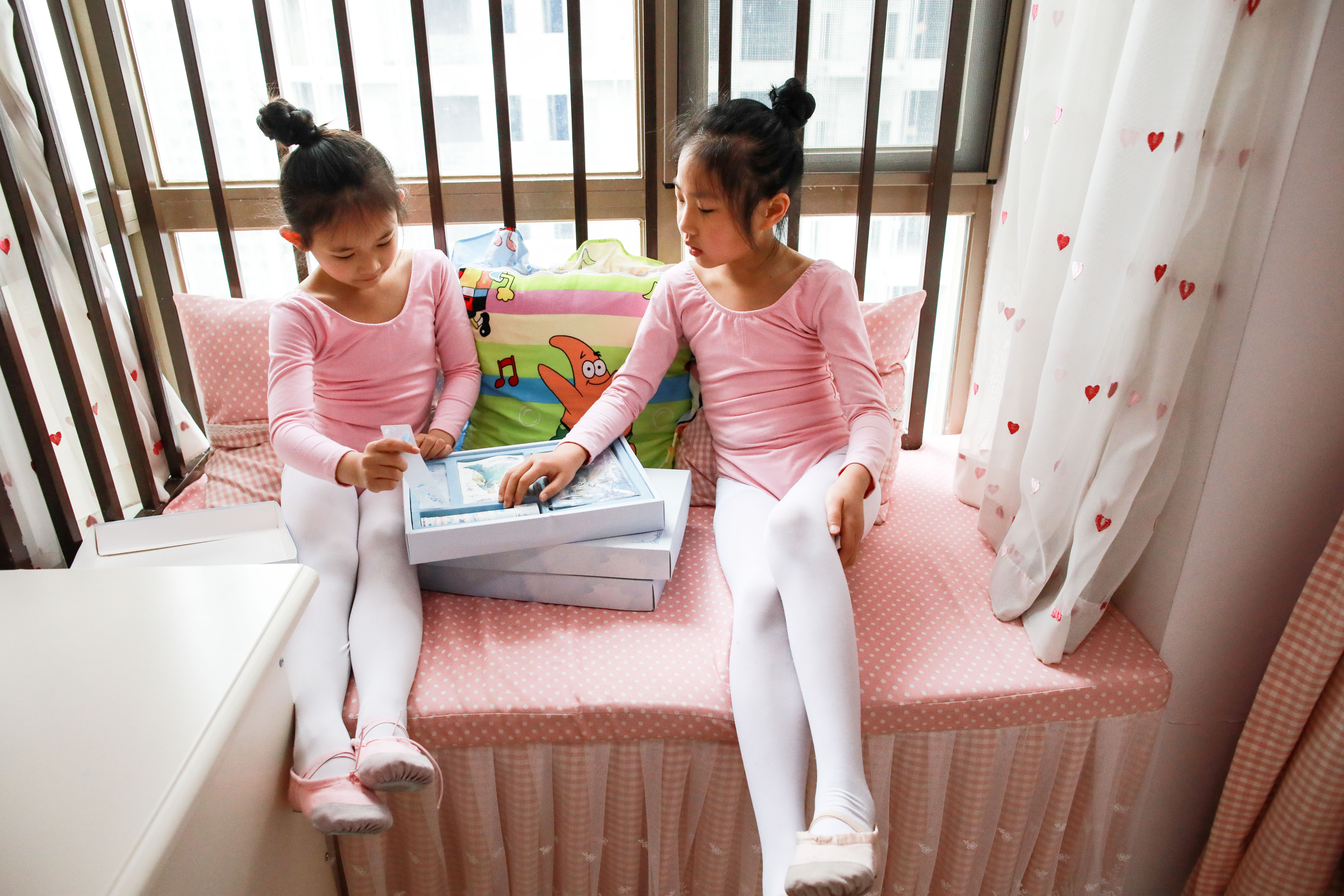 全民健身——在家练舞的女孩(7)