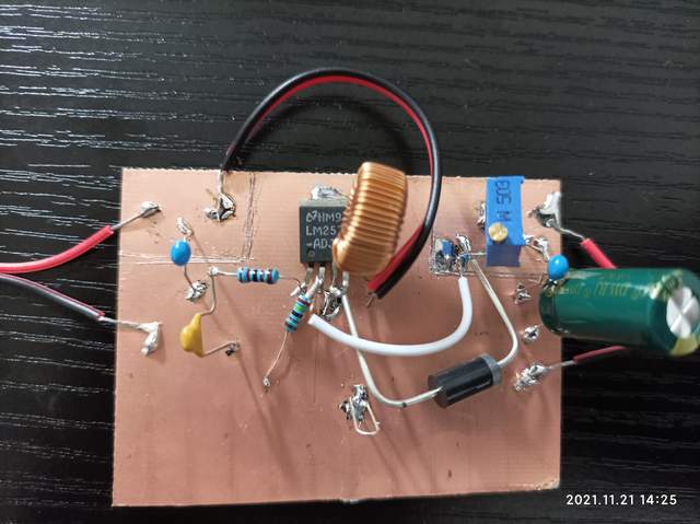 焊接完成的lm2577升压电路