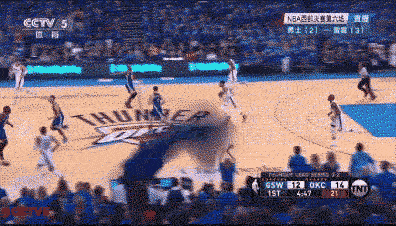 用一生来对抗傲慢与偏见,万字长文记录库里的乔丹精神