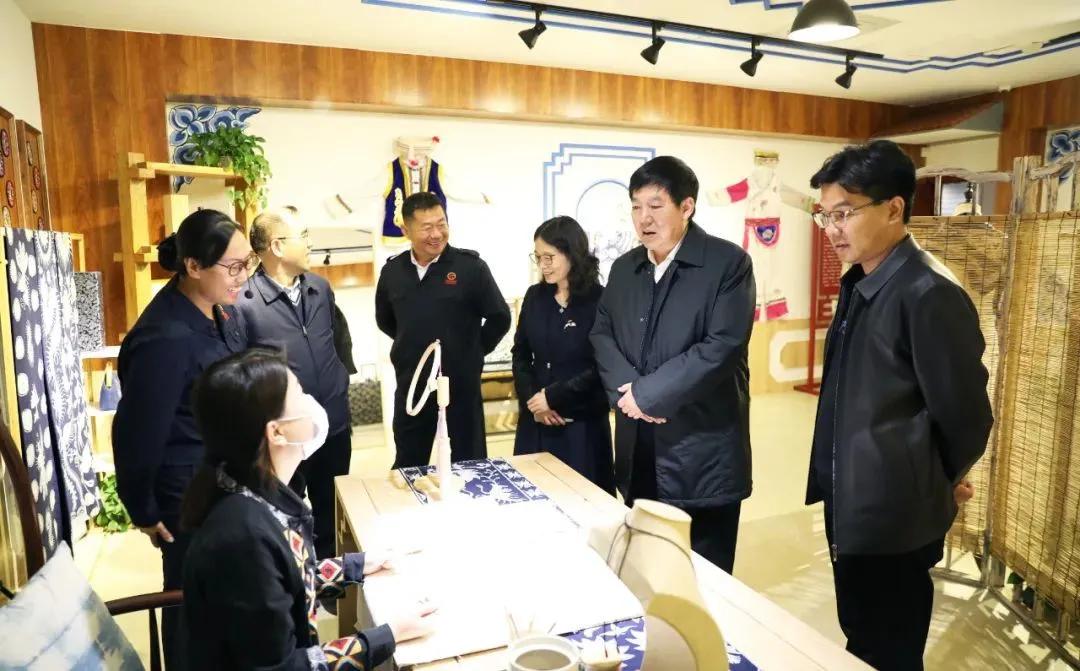中国交通运输协会副会长褚飞跃一行莅临荣程集团走访调研
